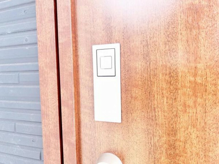 防犯設備 玄関ドアは防犯性の高いスマートキータイプです。