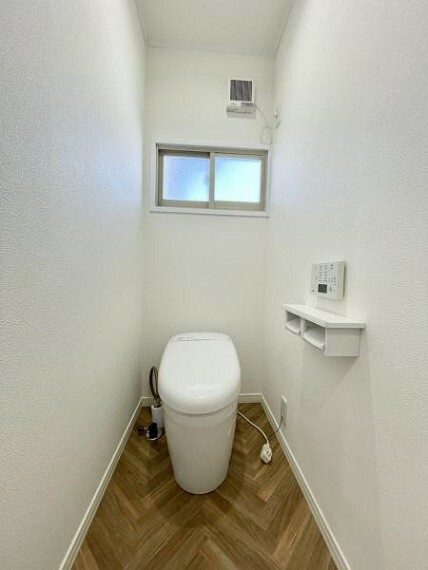 トイレ 【RF中＿トイレ】トイレはクリーニングを致します。