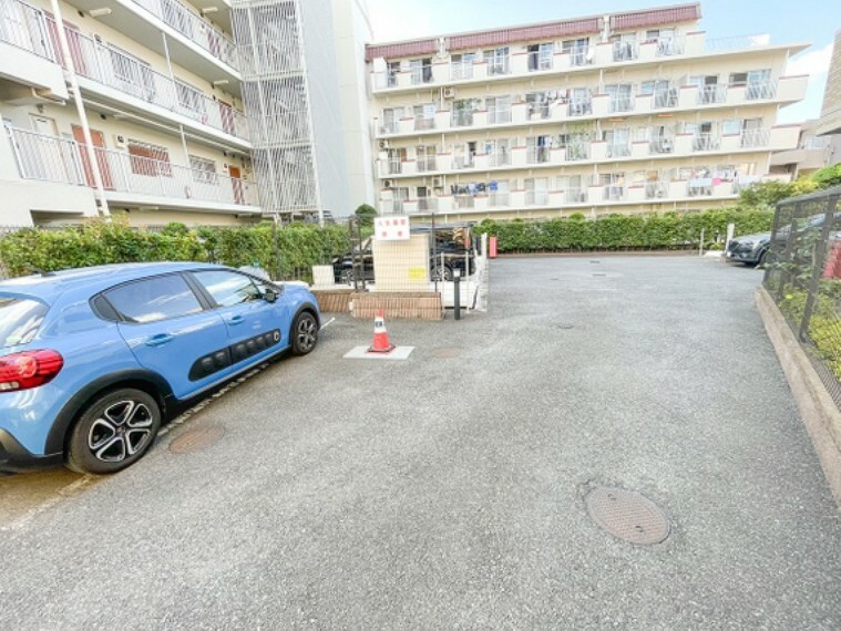 駐車場 敷地内駐車場