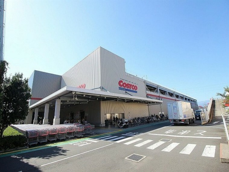 ショッピングセンター コストコホールセール　座間倉庫店まで約180m