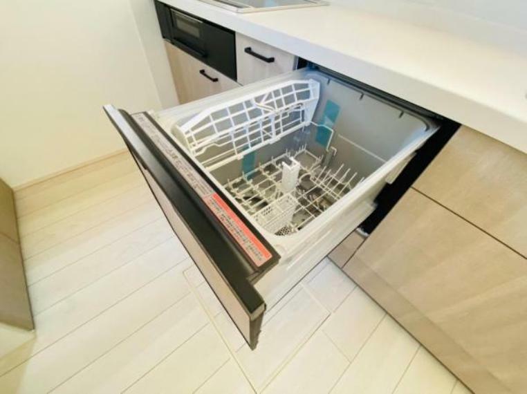 家事の時短になり殺菌効果も期待できる食器洗い乾燥機。