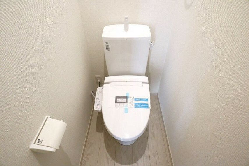 トイレ 各階にトイレがあり便利です