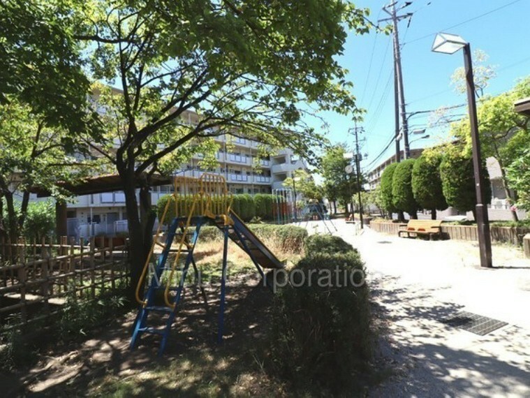 公園 葛西駅前行きの新川口バス停横にある児童遊園です。