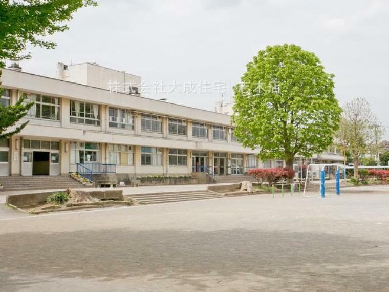 小学校 富士見市立関沢小学校（徒歩5分につき 毎日の登下校も安心です＾＾）