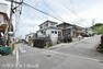 現況写真 桜島が見える和田団地の売家の前面道路