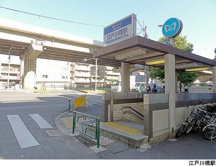 江戸川橋駅（現地まで320m）