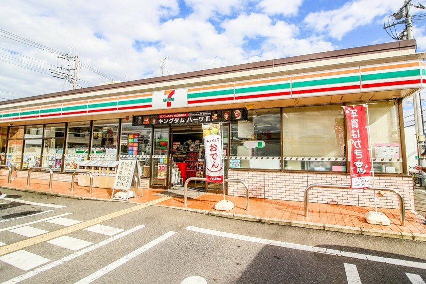 コンビニ セブンイレブン（コンビニまで徒歩約6分！）