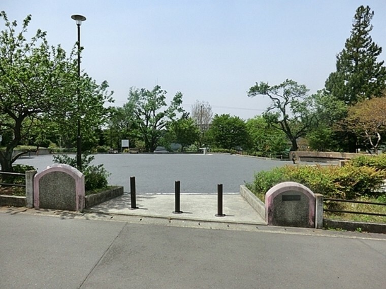 公園 いぶき野第一公園 最寄り駅は田奈駅 防災訓練やどんと焼きなどのイベントを行う場所