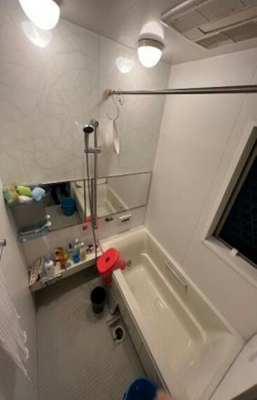 浴室 ゆったりとしたバスルームでお子様との入浴もらくらく！