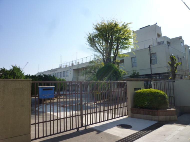 中学校 【中学校】立川市立第六中学校まで974m