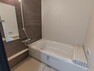 【浴室】浴室はLIXIL製の新品のユニットバスに交換しました。1坪サイズのお風呂で、1日の疲れをゆっくり癒すことができますよ。