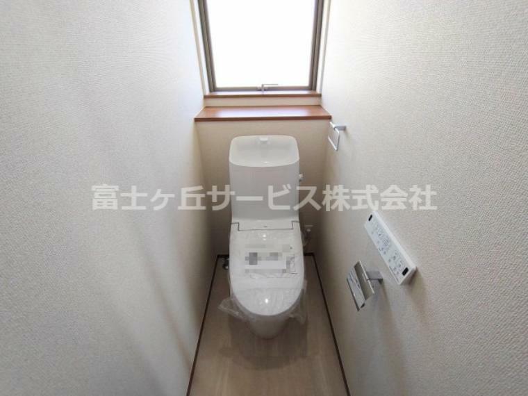 トイレ 1階2階に同タイプのトイレがあります