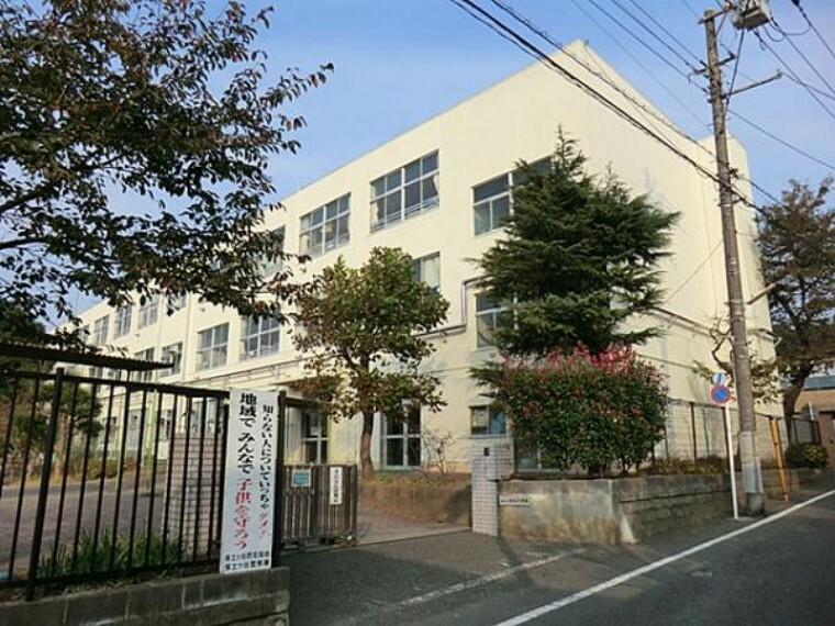 小学校 横浜市立桜台小学校まで約710m