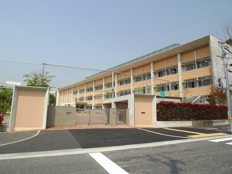 小学校 【小学校】芦屋市立精道小学校まで759m