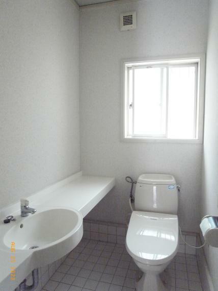 1階トイレ<BR/>室内（2023年8月）撮影