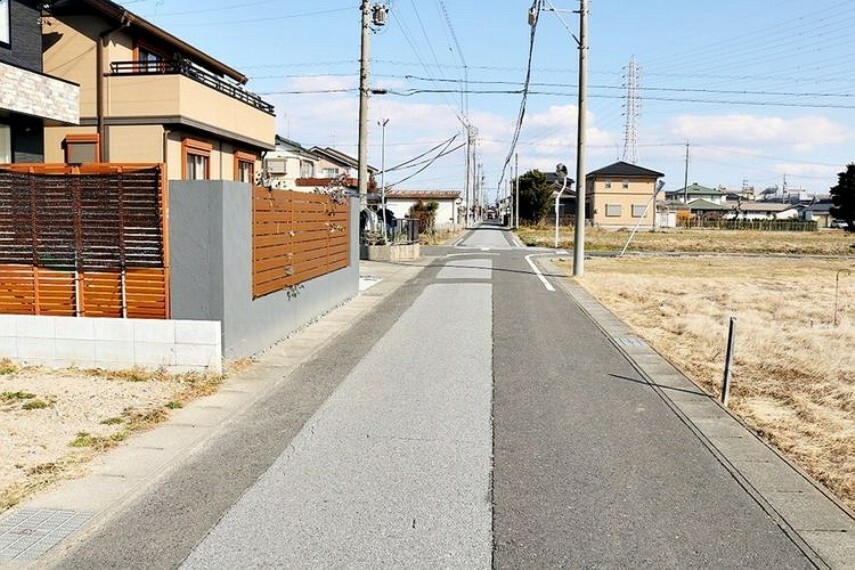 現況写真 前面道路含む現地写真