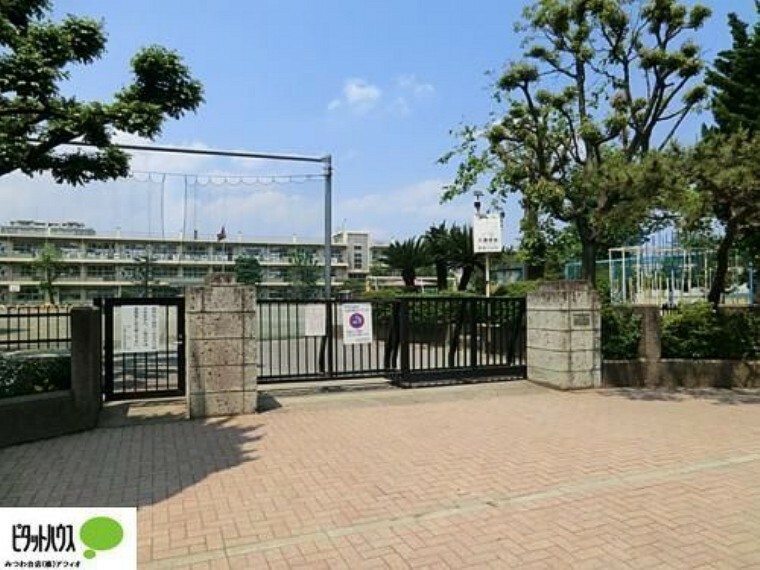 小学校 千葉市立本町小学校 徒歩13分。