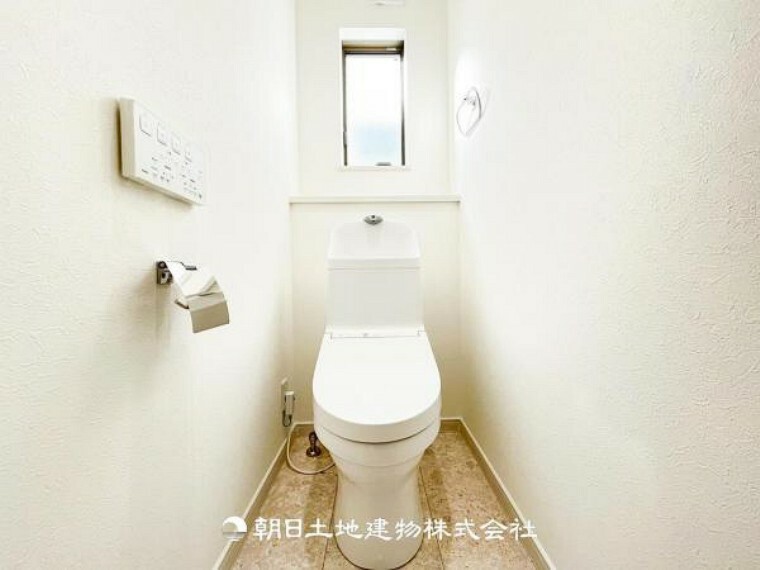 トイレ 【トイレ】大切な1人時間。寛ぎだけではない、快適な生活を送る為に必要なもの。毎日使う場所だから、より快適な空間に仕上げられています。