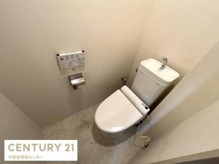 トイレ 温水洗浄便座付きトイレです！
