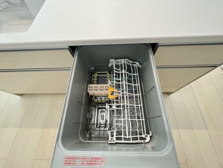 食器洗浄乾燥機の食器収納点数は約40点（約5人分）！