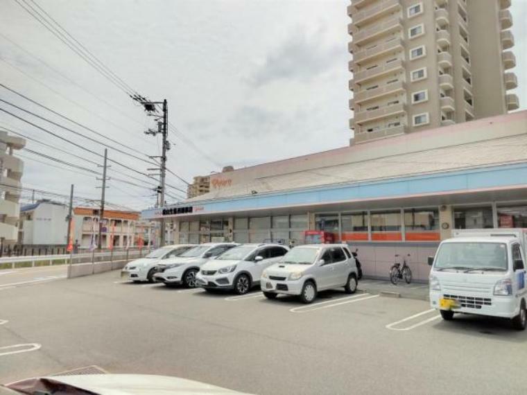 スーパー 【周辺環境】松山生協西雄郡店まで約230m（徒歩3分）。徒歩で行ける場所にスーパーがあると便利ですね。