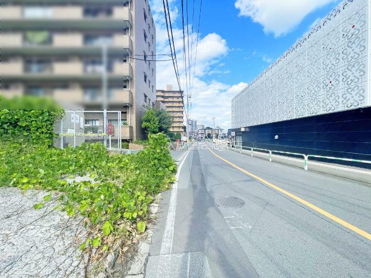 現況写真 前面道路　現地写真2023.10.10撮影