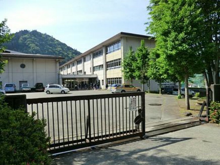 中学校 【中学校】北相中学校まで2695m