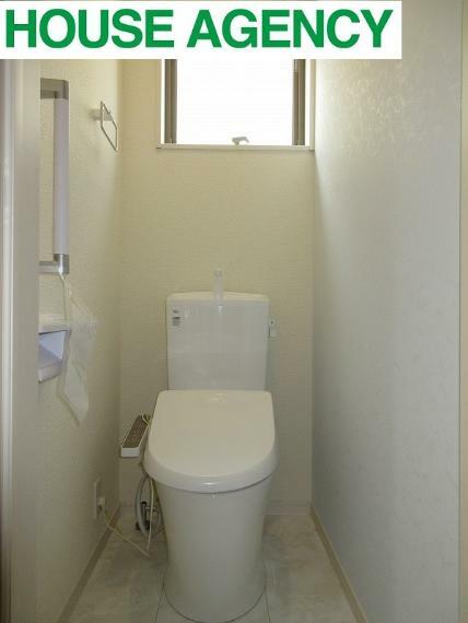 トイレ 温水洗浄便座のトイレ （2024年4月11日撮影）
