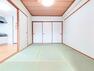 和室 【リフォーム済】和室は畳の表替え、襖・クロスの張替え、LED照明の新設を行いました。