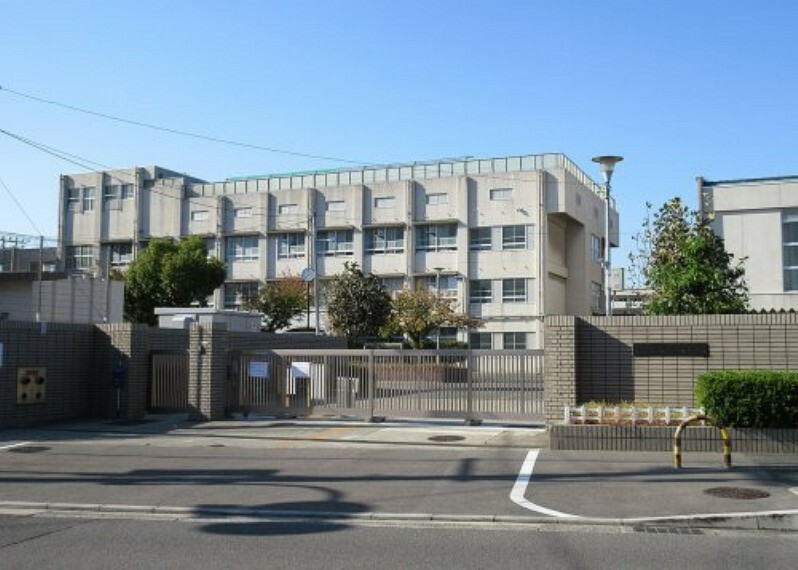 中学校 【中学校】堺市立深井中央中学校まで771m