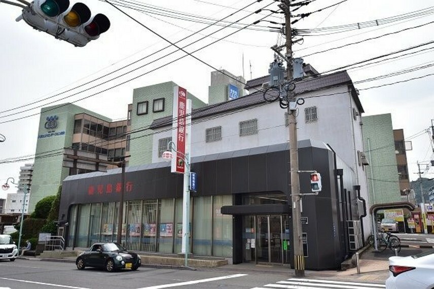 銀行・ATM 鹿児島銀行たてばば支店【鹿児島銀行たてばば支店】鹿児島市下竜尾町にある銀行です。窓口　9:00～15:00ATM　平日8:50～19:00、土日祝9:00～19:00