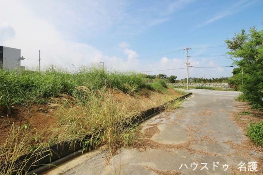 現況写真 前面道路含む現地写真