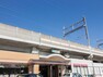 JR埼京線「与野本町」駅（JR埼京線「与野本町」駅徒歩21分（1680m）バス乗車5分・バス停「神田」徒歩3分。中央区役所をはじめ、行政・公共サービス機関の多くが与野本町駅周辺に置かれています。）