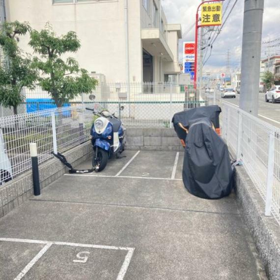 駐輪場 バイク置き場