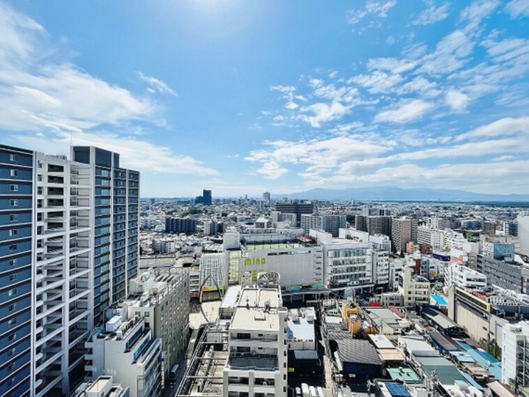 眺望 横浜のランドマークタワー、東京のスカイツリー・東京タワー・摩天楼を望む眺望です！