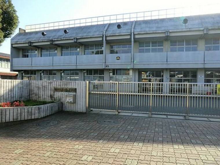中学校 横浜市立緑が丘中学校まで約1160m