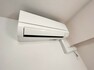 冷暖房・空調設備 備え付けのエアコンを入居直後からお使い頂けます！