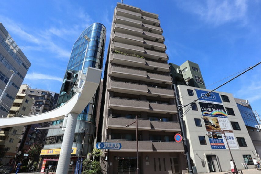 エクセルシオール西新宿 3階