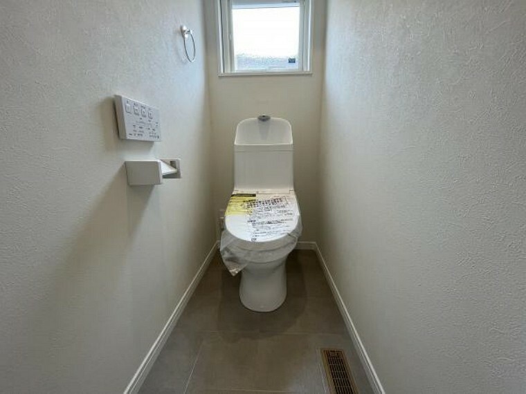 トイレ 《1階トイレ》