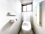 トイレ 収納スペースがあり、トイレ回りも綺麗に魅せれるのは嬉しい設計