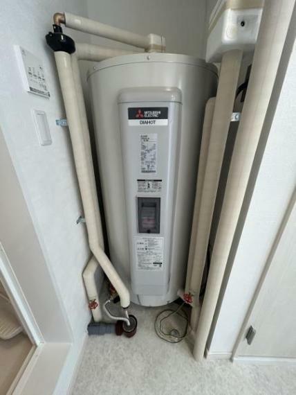 発電・温水設備 【リフォーム済・電気温水器】電気温水器は新品に交換致しました。