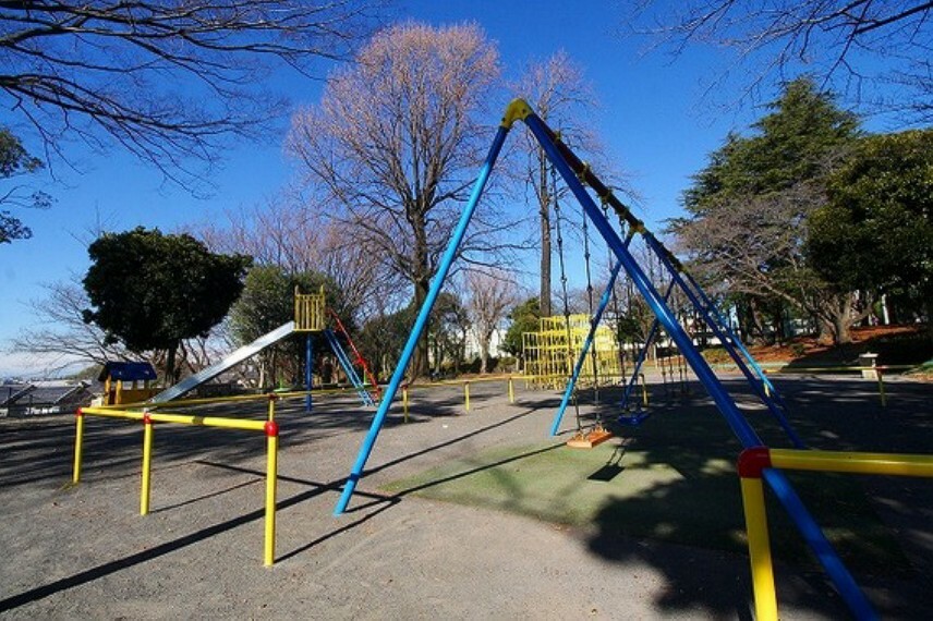 公園 美しが丘第八公園まで約350m