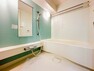 浴室 バスルームは、1日の疲れを取り、心身を癒すことができる場所。住まいの中のリラクゼーション空間です。浴室乾燥機も完備されております。2019年にシャワー水栓を交換済みです。2024/1/6撮影