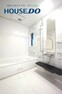 浴室 清潔感あるホワイトカラーであしらいシャープな空間を演出。一日の疲れを癒してくれる場所だからこそ、一番落ち着く場所で有り続けます。