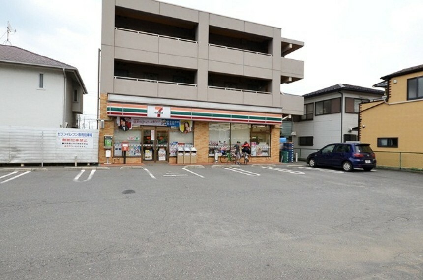 コンビニ セブン-イレブン 鶴ヶ島川鶴店（618m）