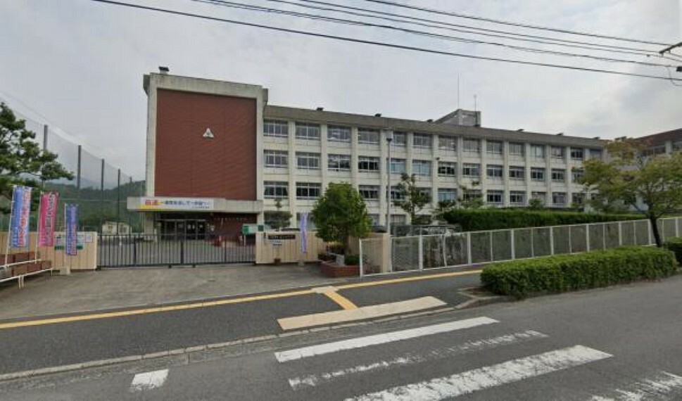 中学校 広島市立三入中学校