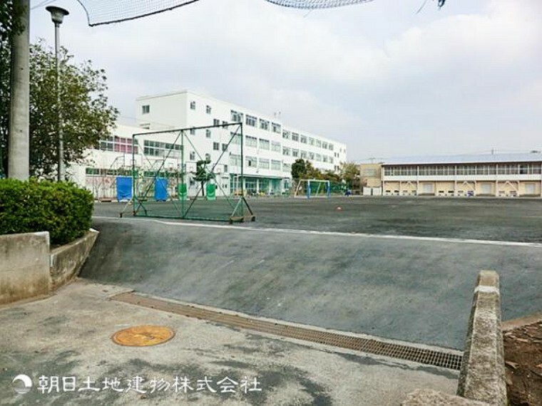 中学校 旭中学校950m