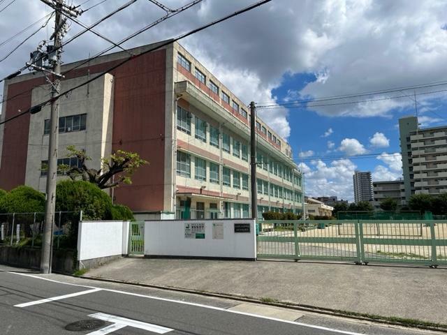 中学校 日比野中学校（南校舎）