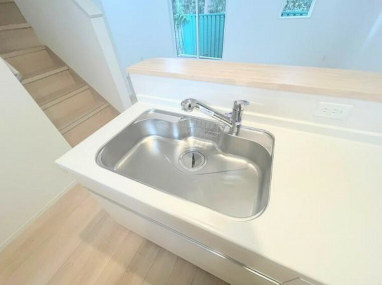 キッチン 【浄水器】キッチンには浄水器を標準装備。