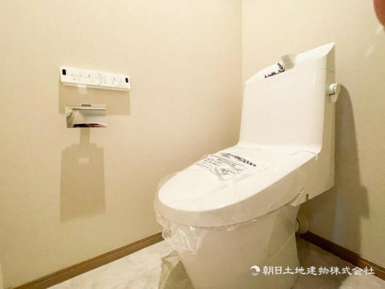 トイレ 【トイレ】温水洗浄便座を使用することで肌を守れるのはメリットです。